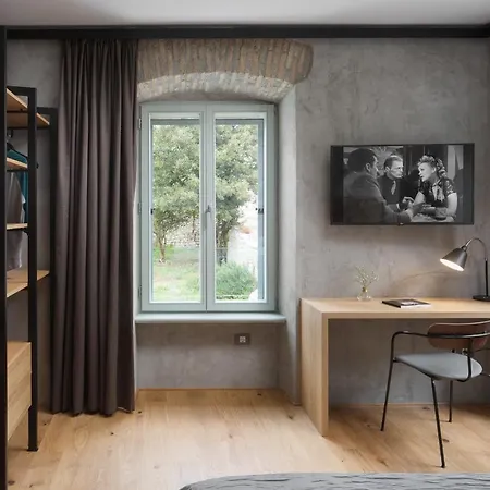 Vincent House Apartman *